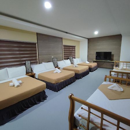 Raya Del Sol Dive Resort 马比尼 外观 照片